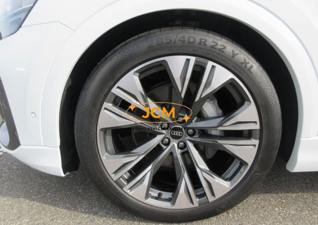 
								2025 AUDI Q8 55TFSIS full									