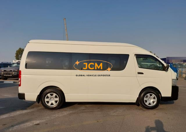 
								2015 TOYOTA HIACE COMMUTER full									