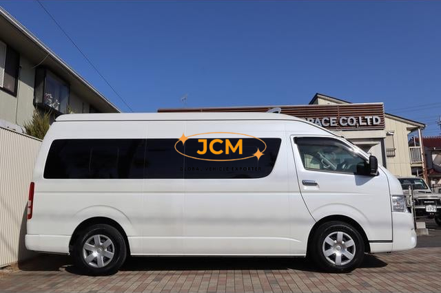 
								2024 TOYOTA HIACE COMMUTER full									