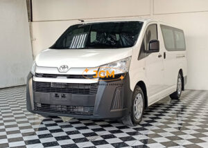 2020 TOYOTA HIACE VAN 2.8 2WD MT
