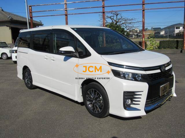 
								2014 TOYOTA VOXY full									