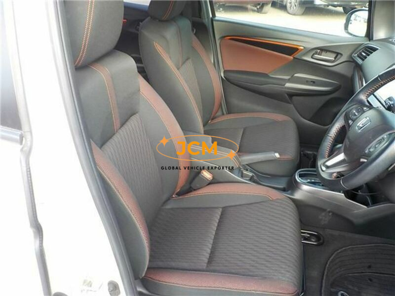 
								2017 HONDA FIT GK5 full									