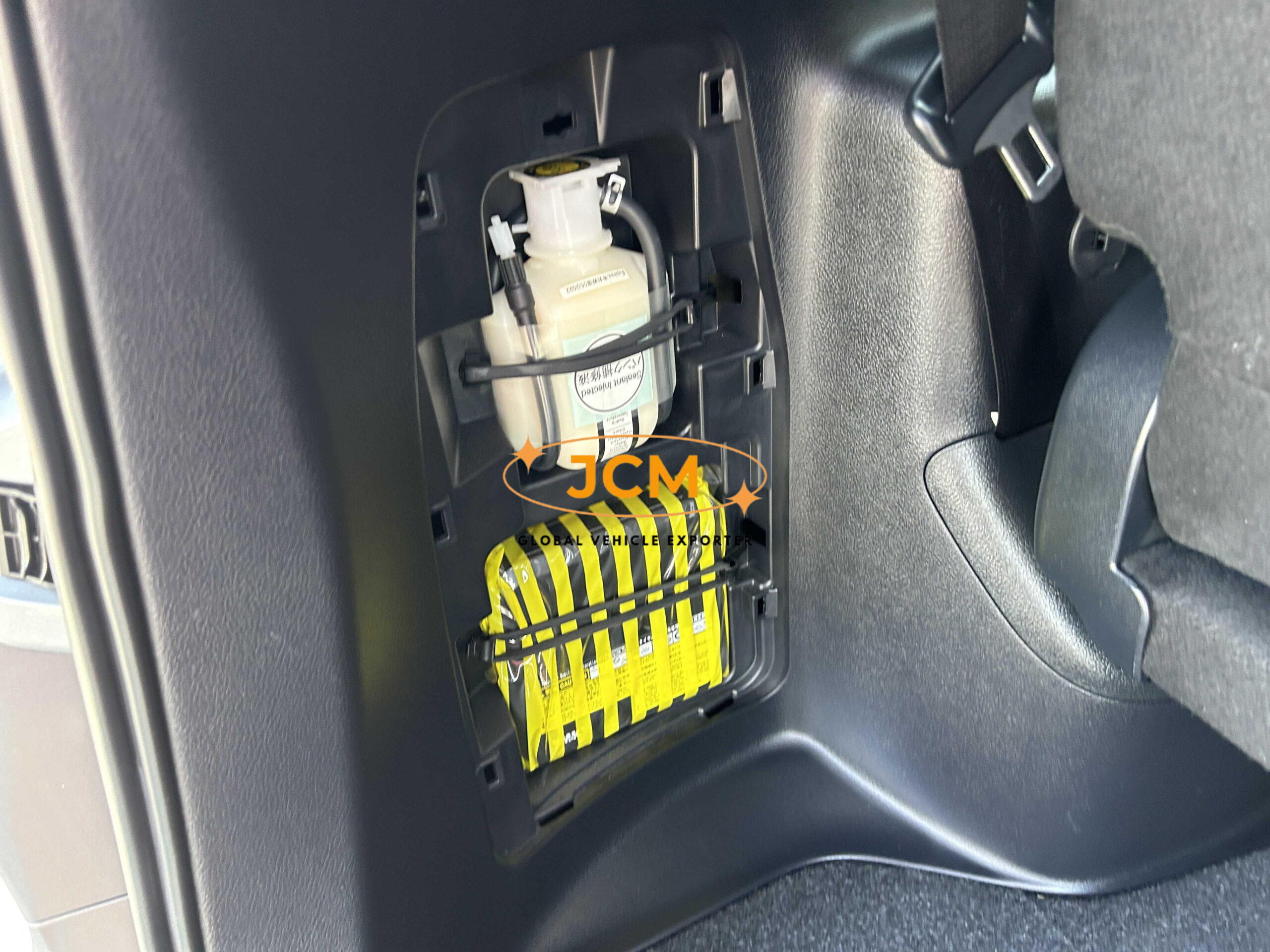 
								2016 TOYOTA VOXY full									