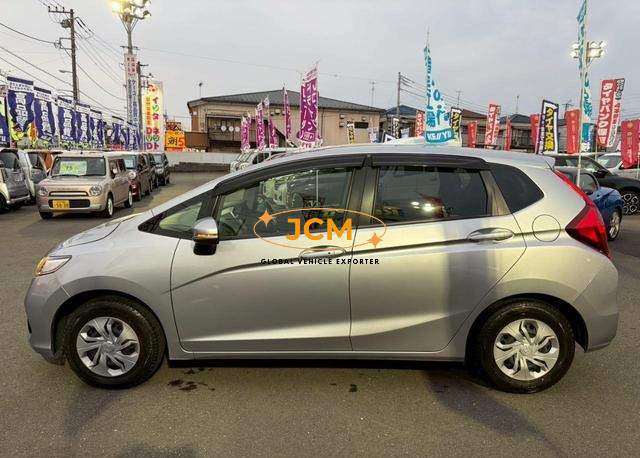 
								HONDA FIT 13G F full									