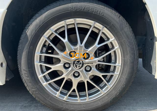 
								2020 TOYOTA VOXY ZWR80W full									