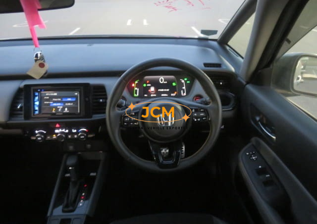 
								2023 HONDA FIT e:HEV RS full									