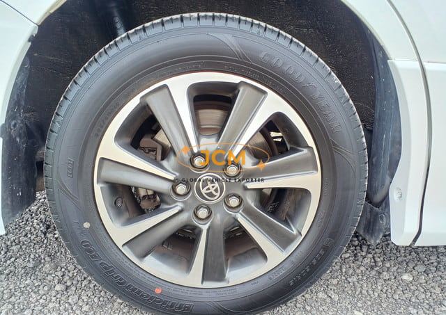 
								2020 TOYOTA VOXY ZS KIRAMEKI full									