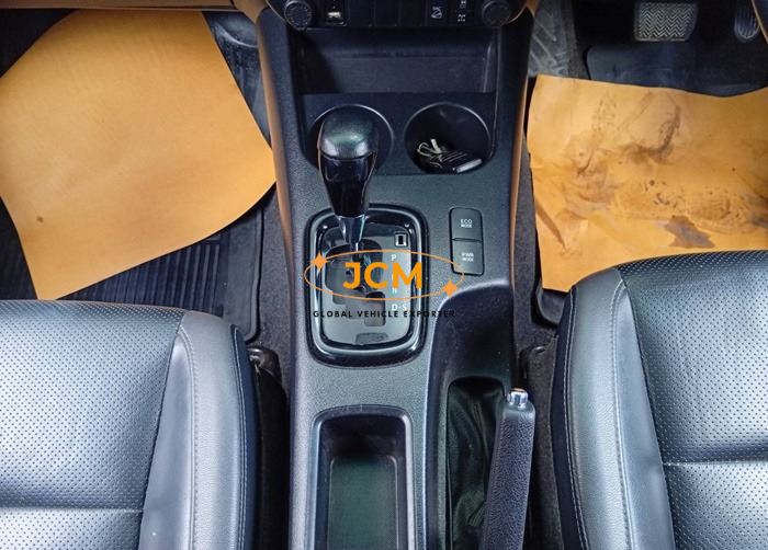
								2020 TOYOTA HILUX DOUBLE CAB 2.8 4WD AT full									