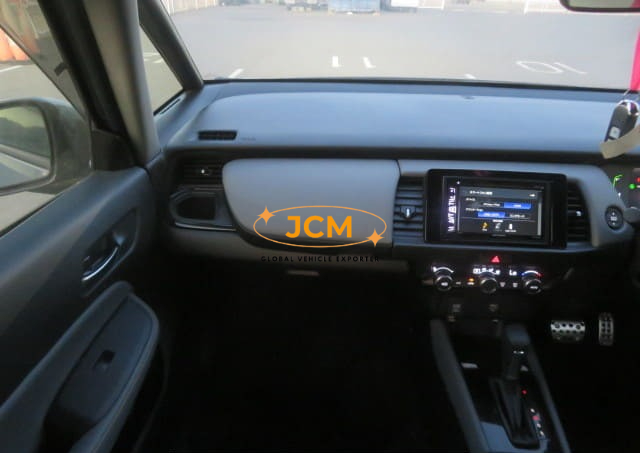
								2023 HONDA FIT e:HEV RS full									