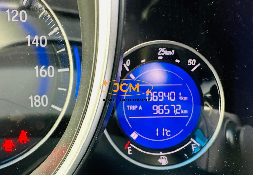 
								2014 HONDA FIT 13G F PACKAGE full									