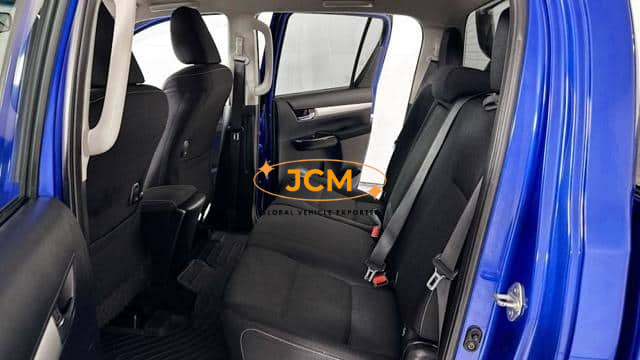 
								2017 TOYOTA HILUX 2.8 AT 4WD full									