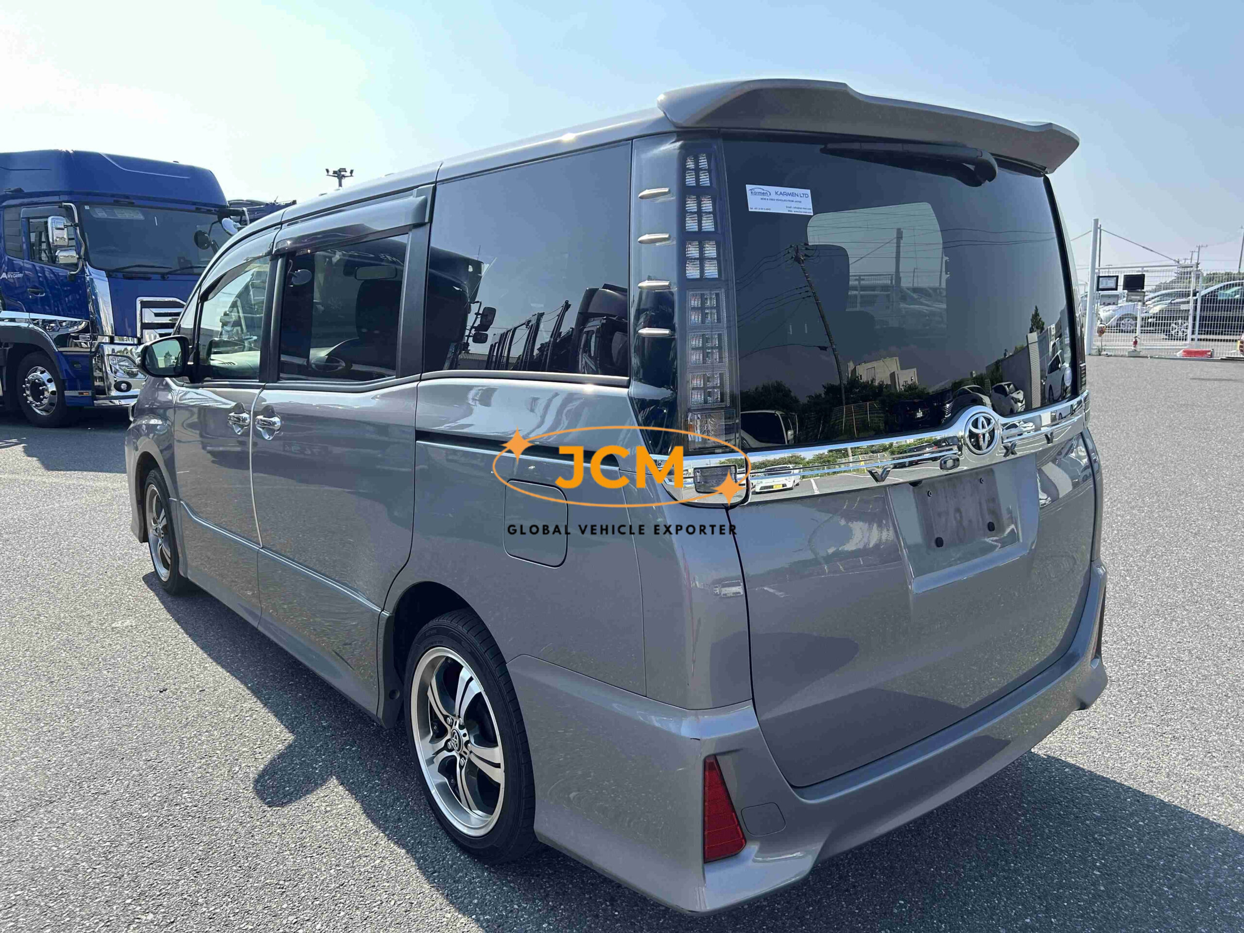 
								2016 TOYOTA VOXY full									