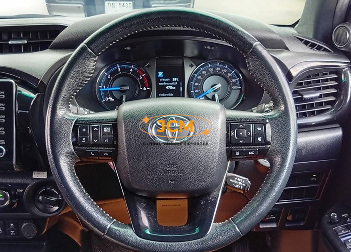 
								2020 TOYOTA HILUX DOUBLE CAB 2.8 4WD AT full									