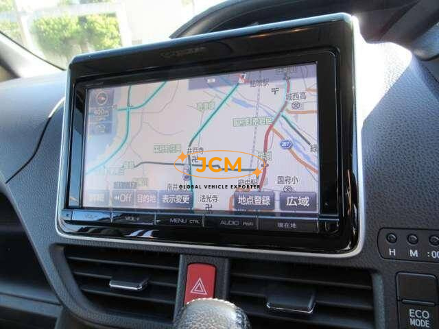 
								2014 TOYOTA VOXY full									