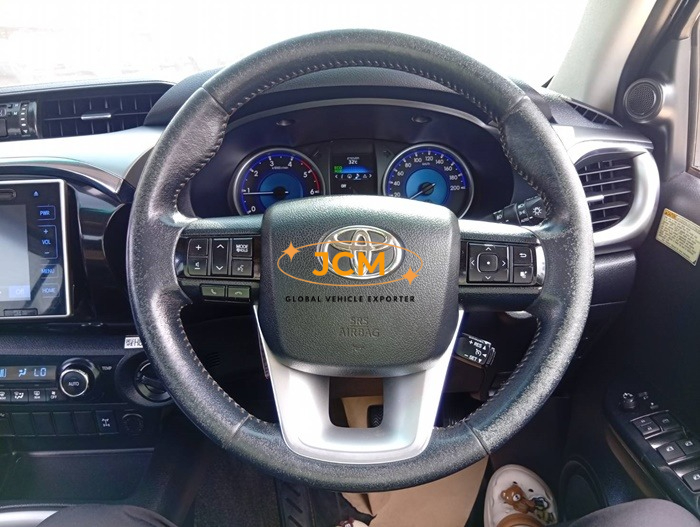 
								2017 TOYOTA HILUX DOUBLE CAB 2.8 4WD MT full									