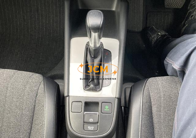 
								2022 HONDA FIT full									