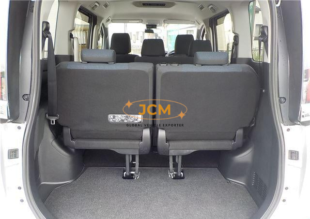 
								2021 TOYOTA NOAH full									