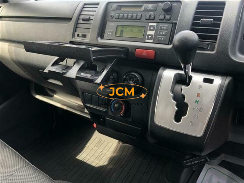 
								2023 TOYOTA VOXY ZWR90W full									