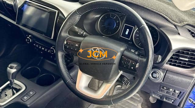 
								2017 TOYOTA HILUX 2.8 AT 4WD full									