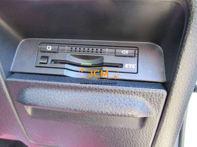 
								2014 TOYOTA VOXY full									