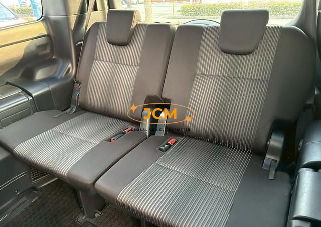 
								2017 TOYOTA VOXY DAA-ZWR80W HYBRID full									