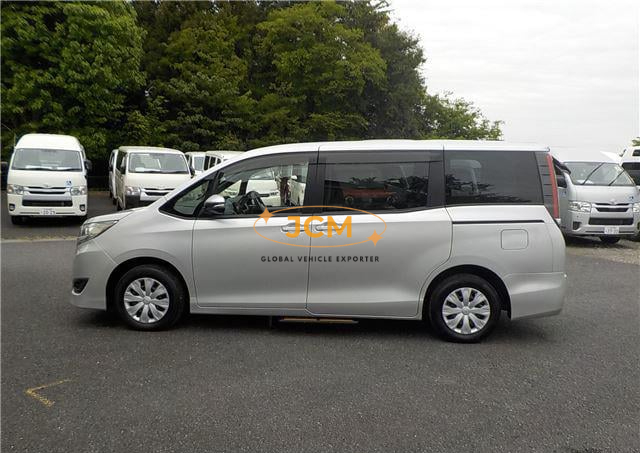 
								2021 TOYOTA NOAH full									