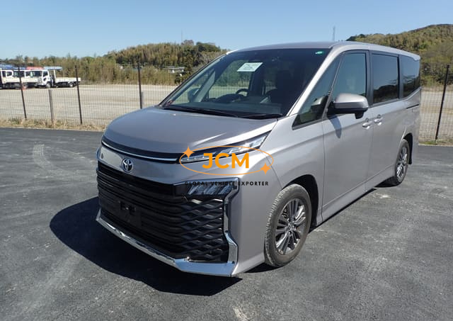 
								2023 TOYOTA VOXY S-G full									