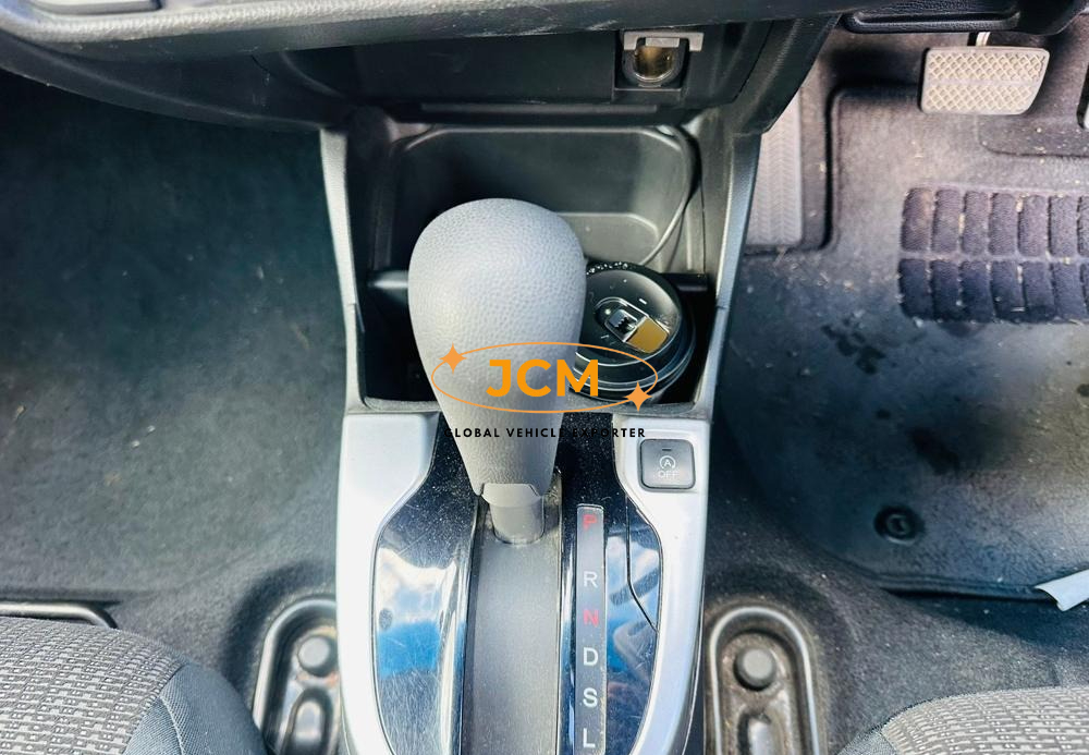 
								2014 HONDA FIT 13G F PACKAGE full									