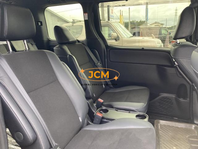 
								2021 TOYOTA NOAH 1.8 SI WXB HYBRID full									