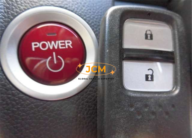 
								2016 HONDA FIT HYBRID DAA-GP5 full									
