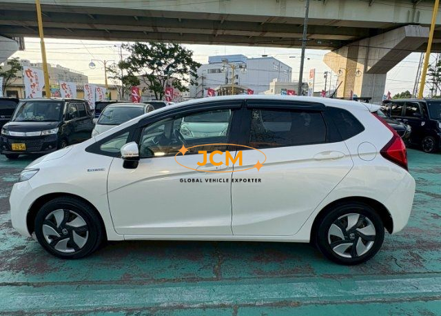 
								2015 HONDA FIT GP5 full									