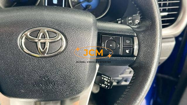 
								2017 TOYOTA HILUX 2.8 AT 4WD full									
