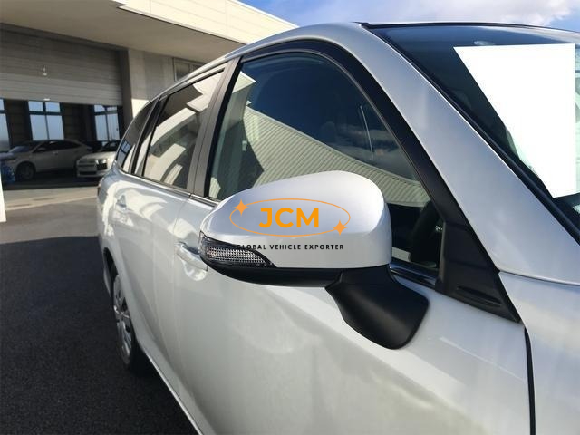 
								2016 TOYOTA COROLLA FIELDER full									