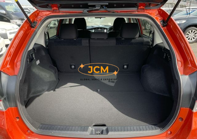 
								2016 TOYOTA COROLLA FIELDER DBA-NRE161G 2WD full									