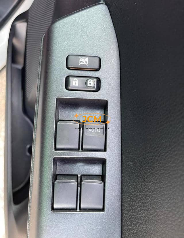 
								2017 TOYOTA RAV4 full									