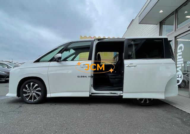 
								2025 TOYOTA VOXY 6AA-ZWR90W full									