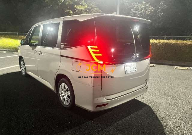 
								2025 TOYOTA NOAH 6AA-ZWR90W full									