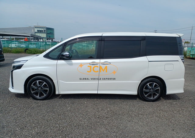 
								2020 TOYOTA VOXY ZS KIRAMEKI full									