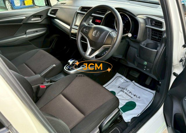 
								2015 HONDA FIT GP5 full									