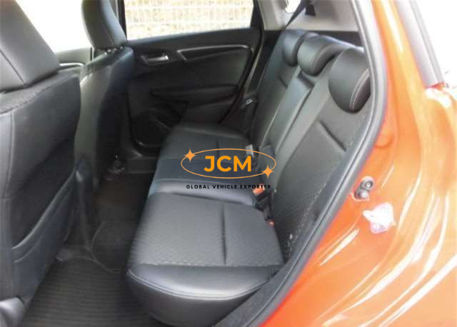 
								2016 HONDA FIT HYBRID DAA-GP5 full									