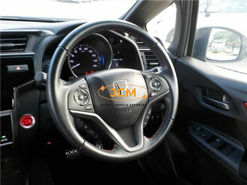 
								2017 HONDA FIT GK5 full									