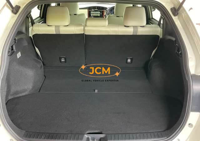 
								2019 TOYOTA COROLLA FIELDER DAA-NKE165G full									