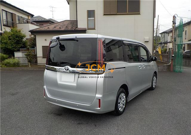 
								2021 TOYOTA NOAH full									
