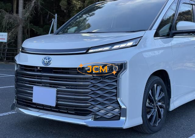 
								2022 TOYOTA VOXY ZWR90W HYBRID 2WD full									