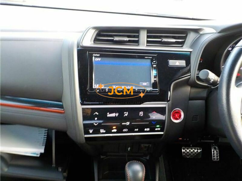 
								2017 HONDA FIT GK5 full									