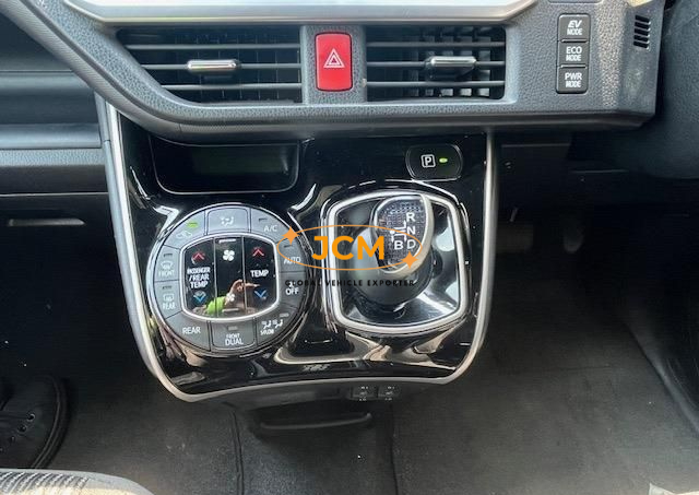 
								2020 TOYOTA VOXY ZWR80W full									