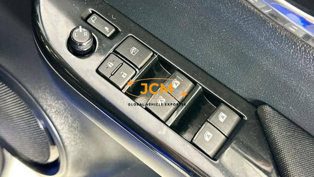 
								2017 TOYOTA HILUX 2.8 AT 4WD full									