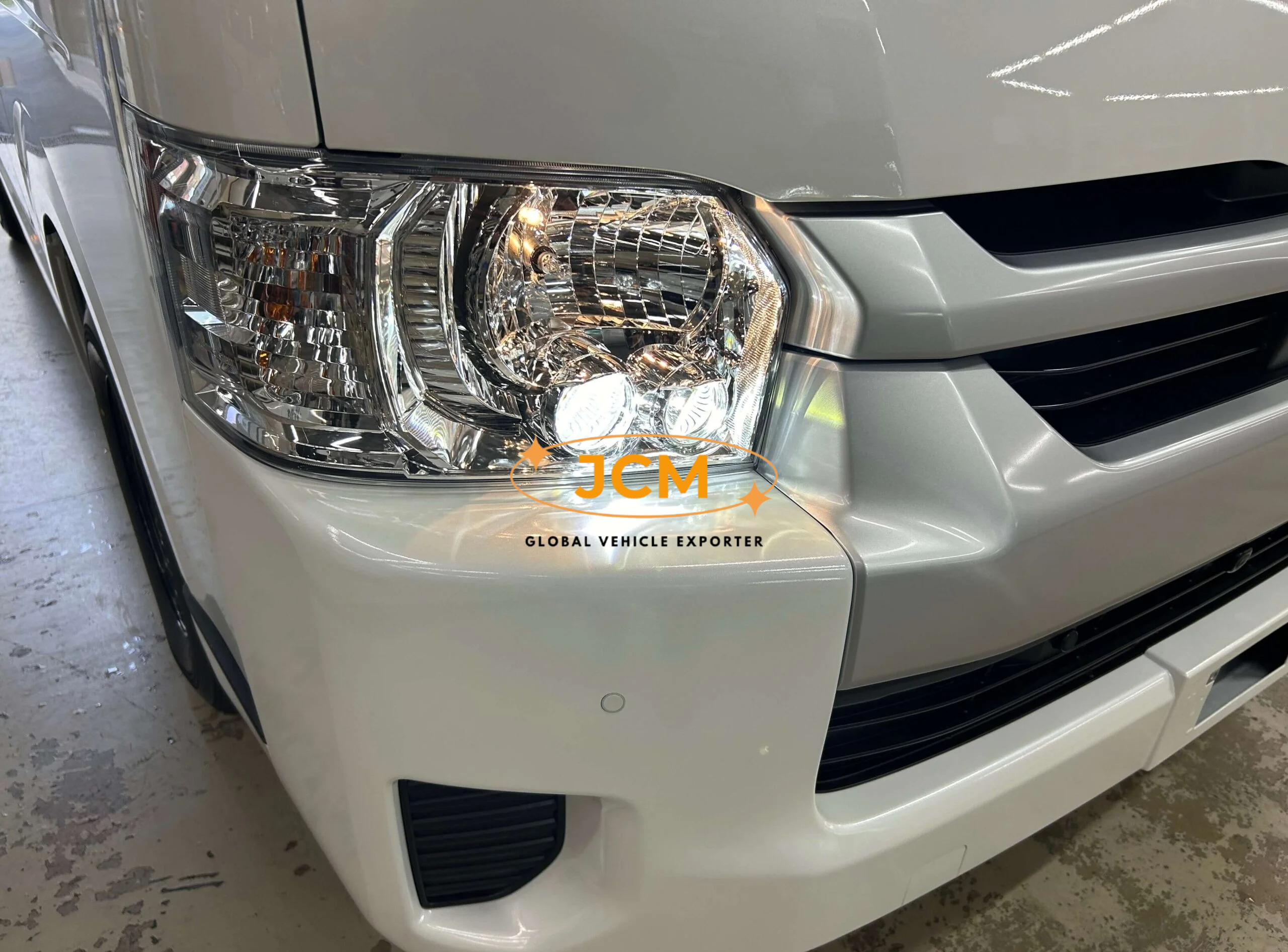 
								2025 TOYOTA HIACE COMMUTER DIESEL TURBO 10 SEATER full									