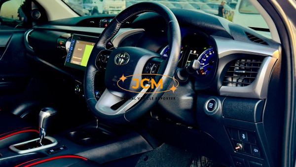 
								2019 TOYOTA HILUX PICKUP 2.8 4WD AT full									