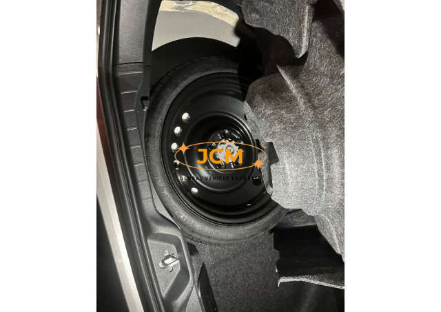 
								2025 TOYOTA NOAH 6AA-ZWR90W full									
